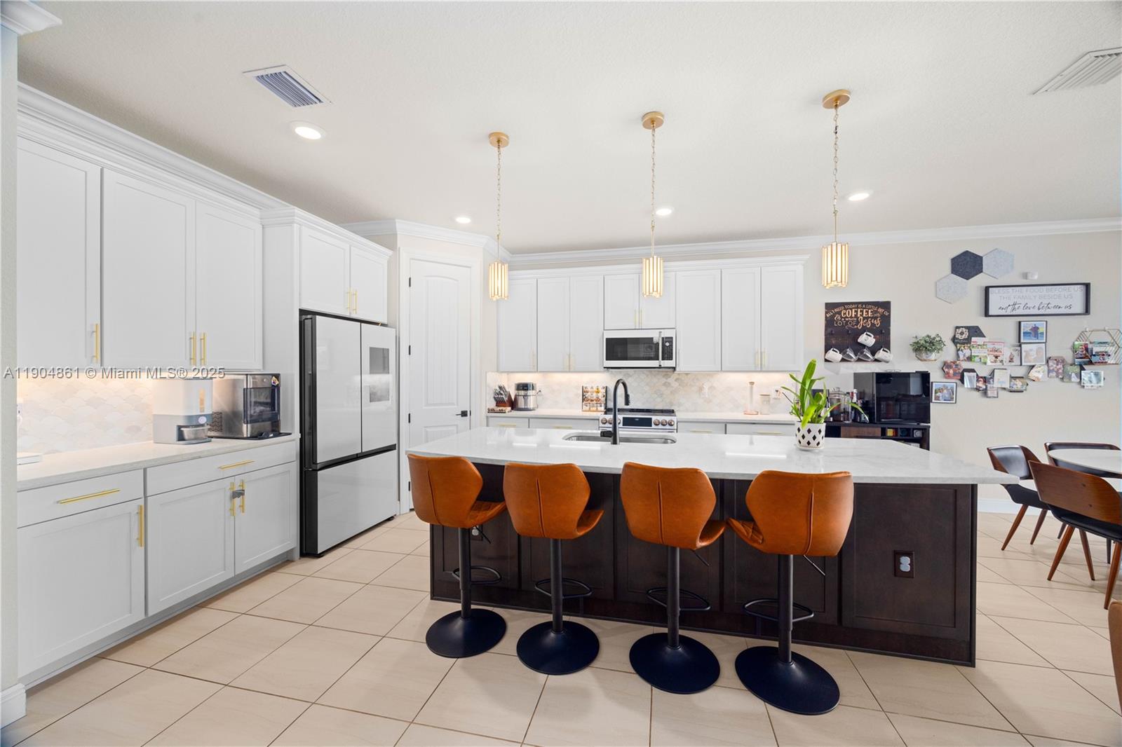 8152 NW 78th St, Tamarac FL 33321