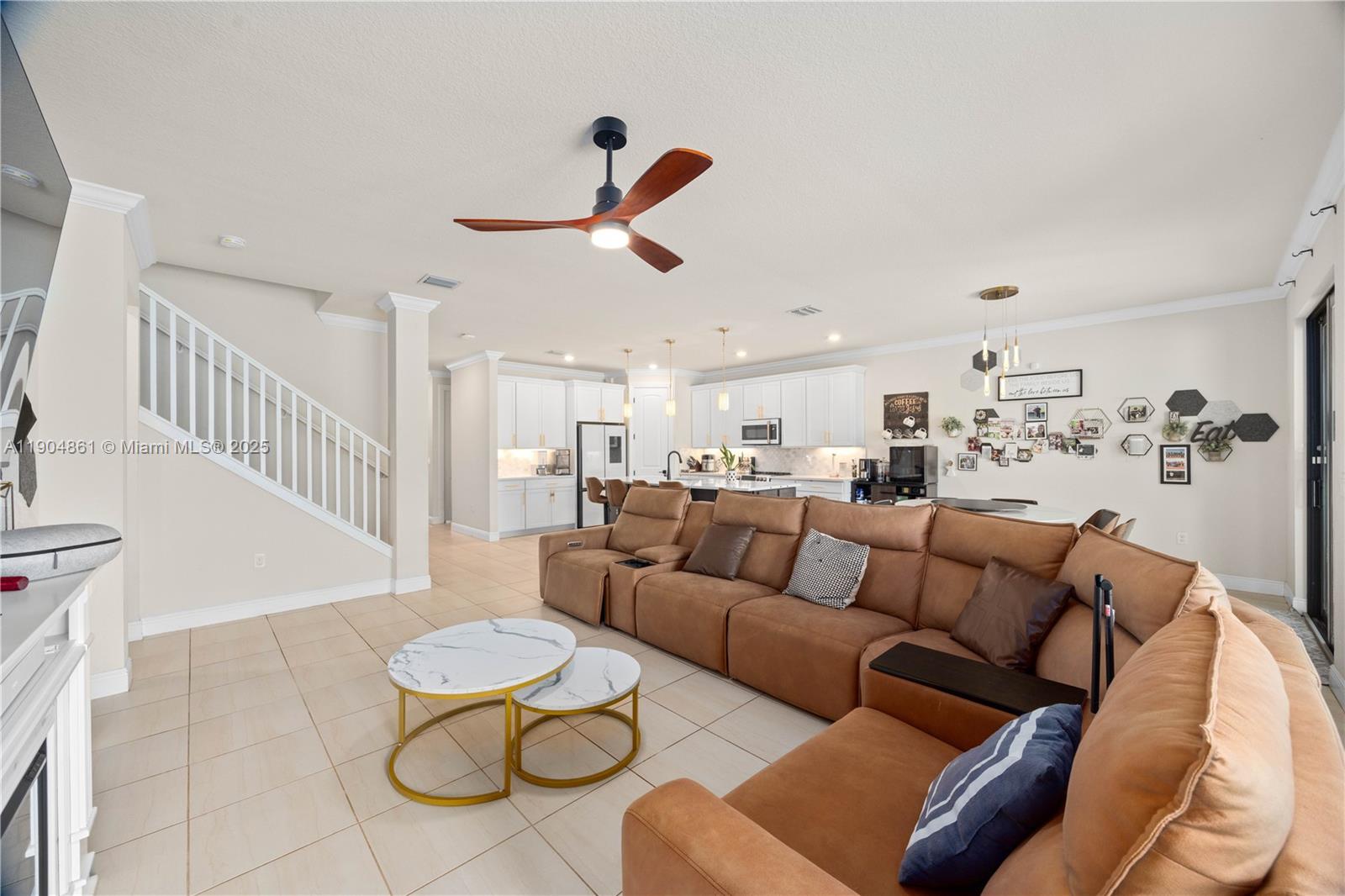 8152 NW 78th St, Tamarac FL 33321