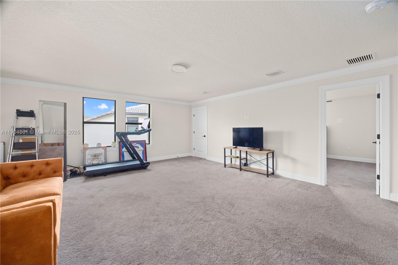 8152 NW 78th St, Tamarac FL 33321