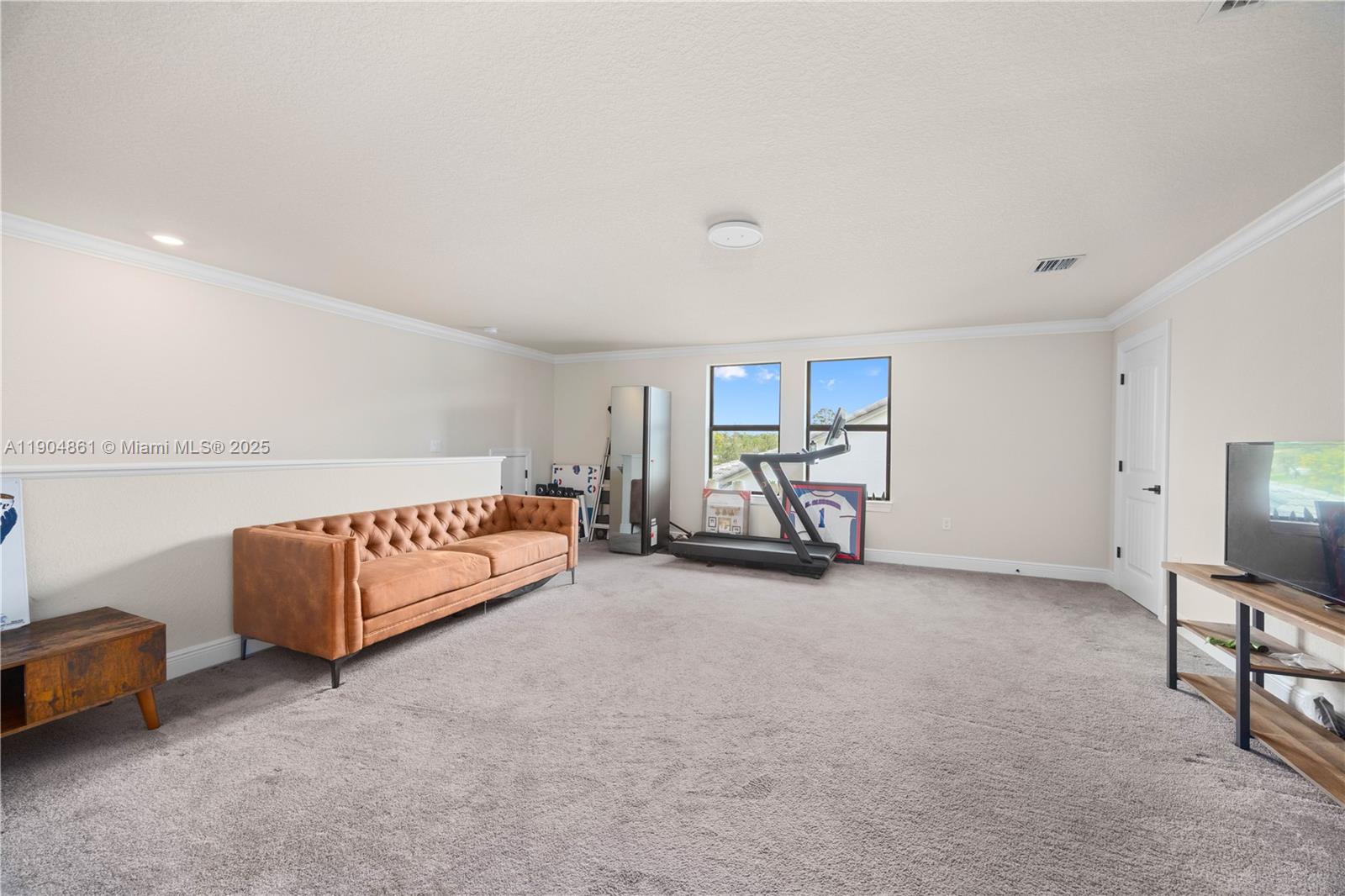 8152 NW 78th St, Tamarac FL 33321