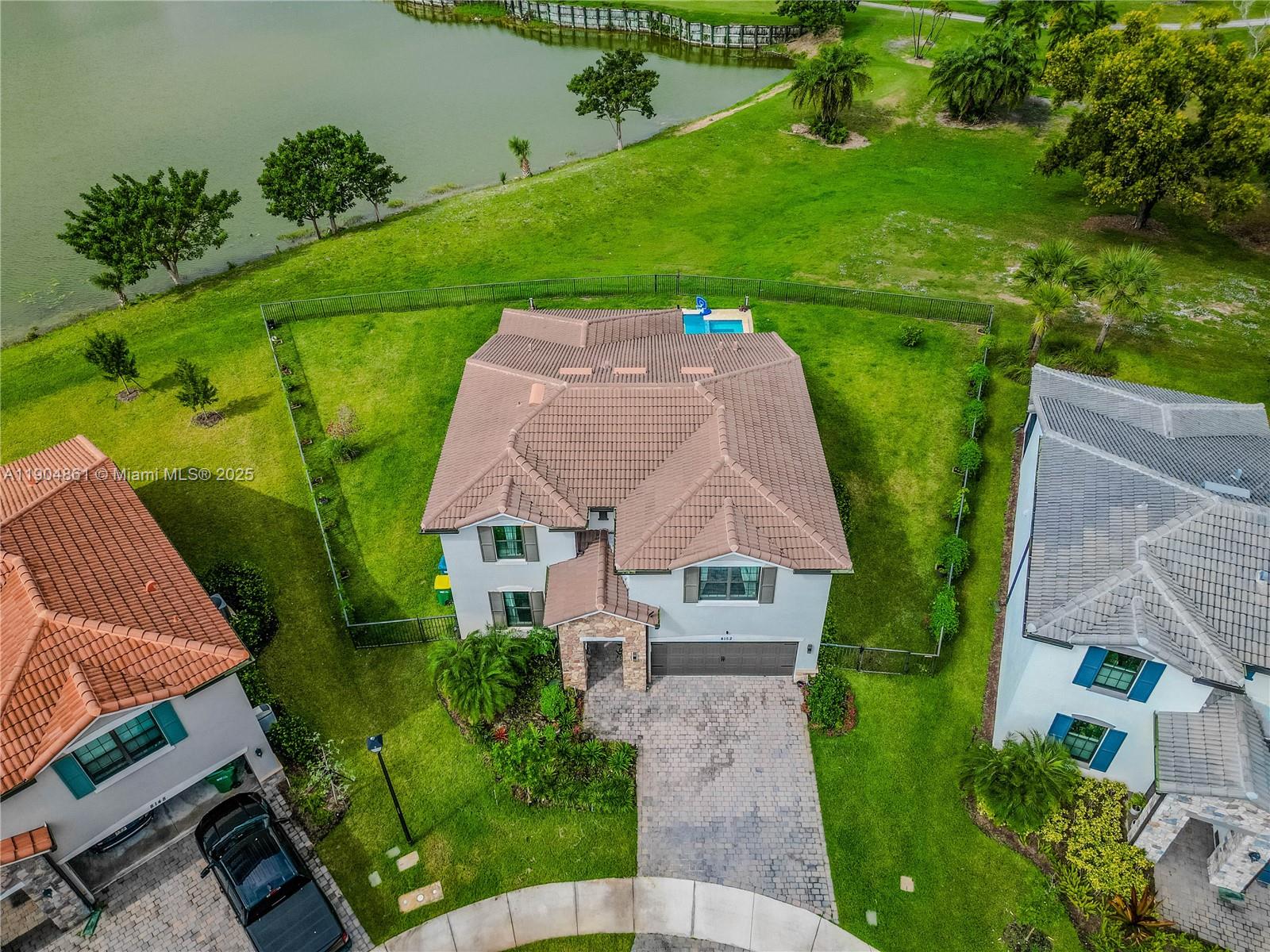8152 NW 78th St, Tamarac FL 33321