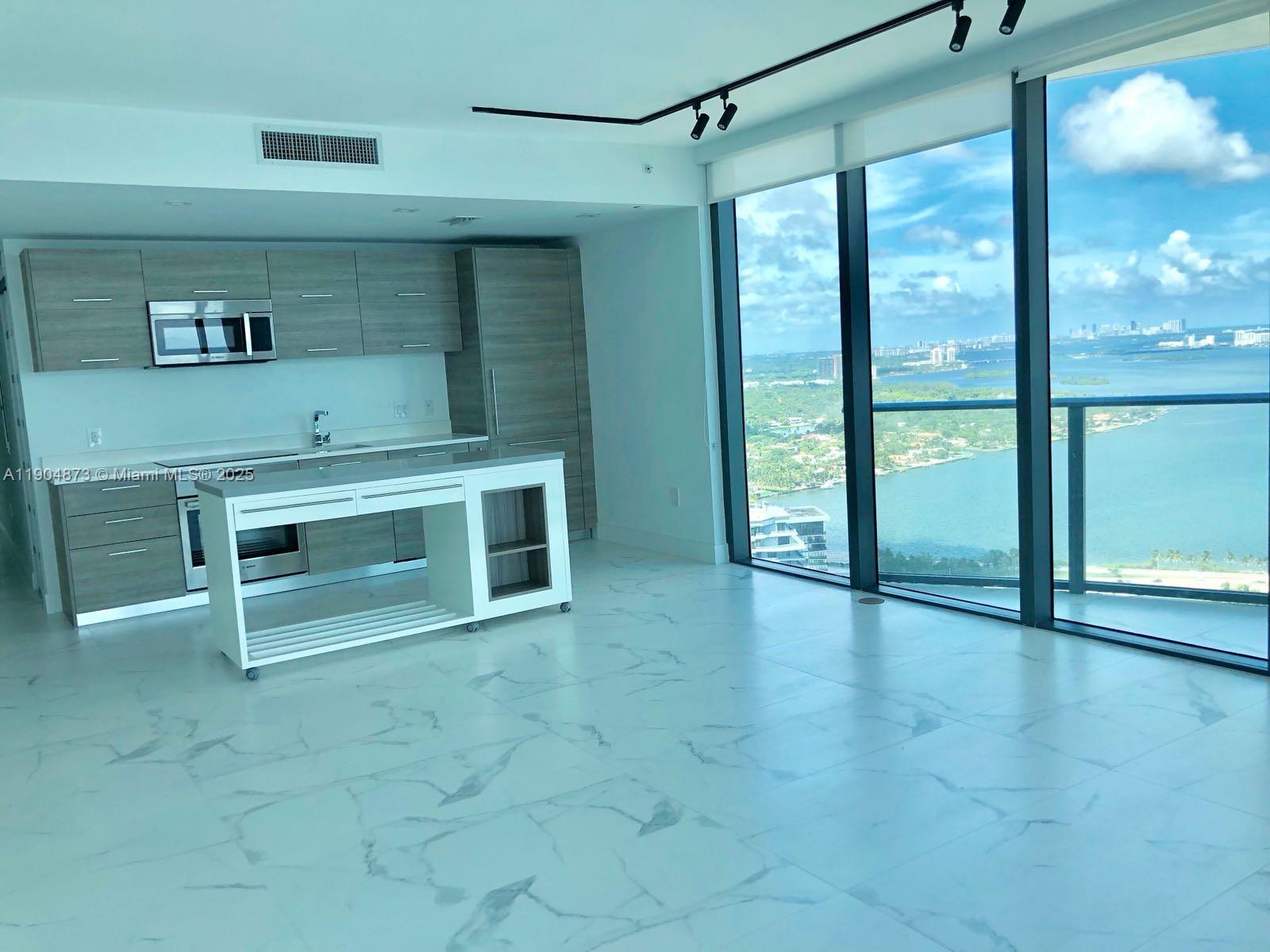 650 NE 32 ST #4107, Miami FL 33137