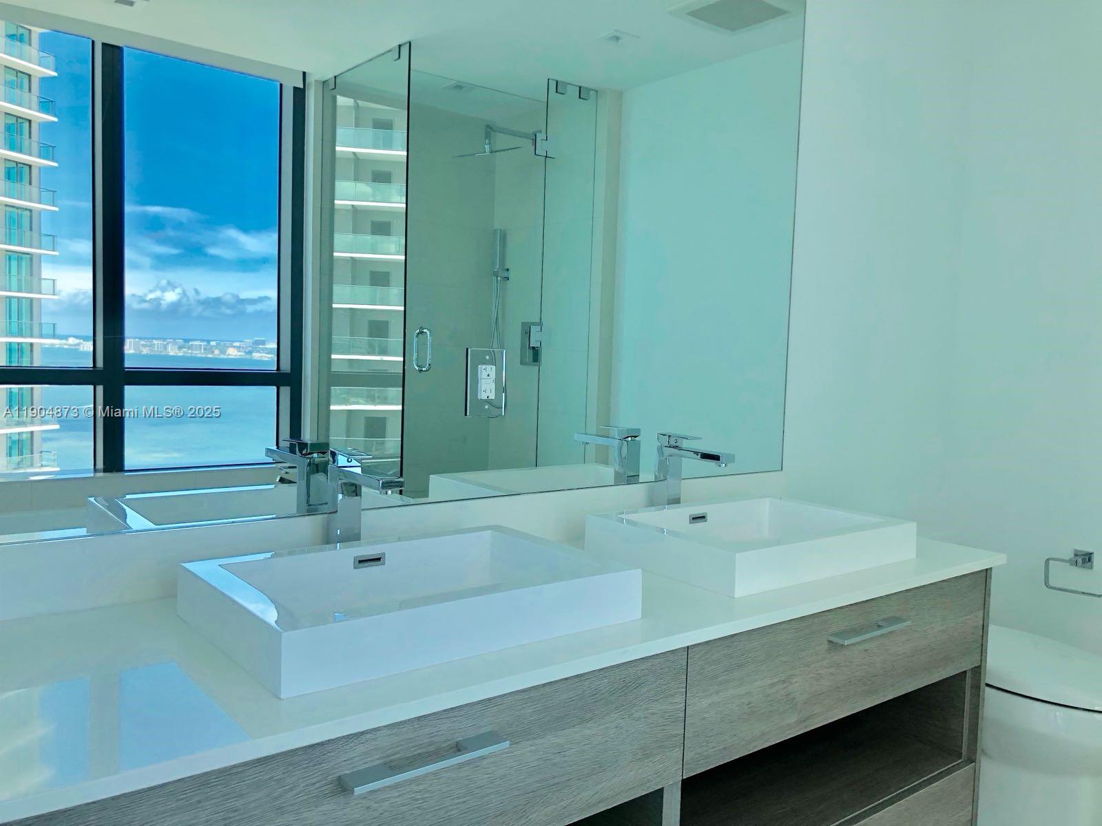 650 NE 32 ST #4107, Miami FL 33137