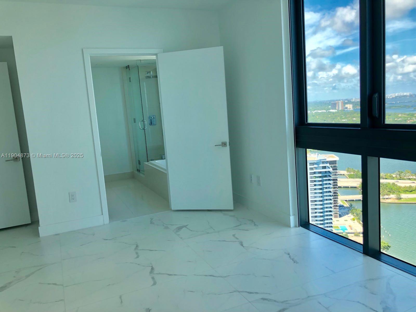 650 NE 32 ST #4107, Miami FL 33137