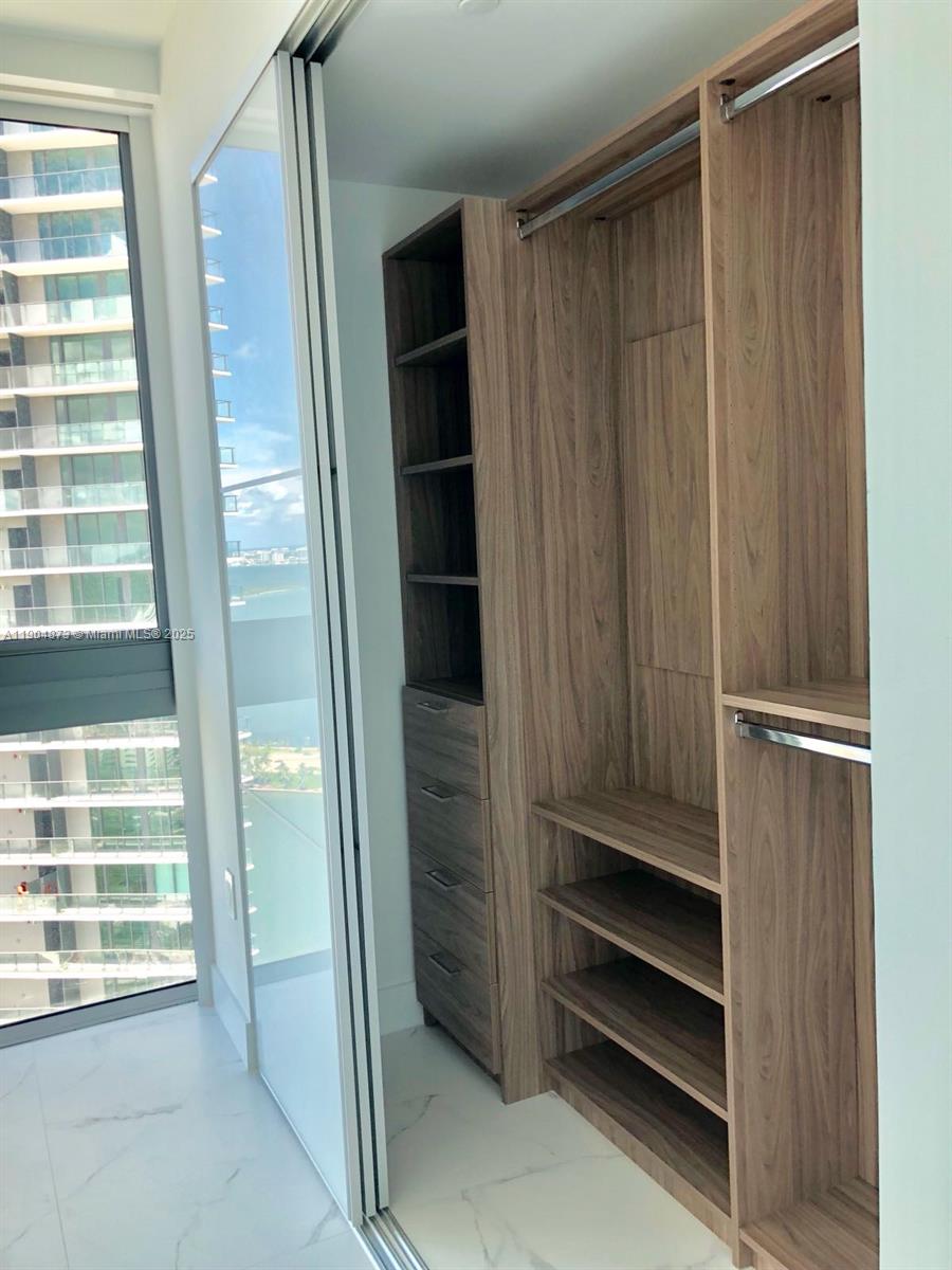650 NE 32 ST #4107, Miami FL 33137