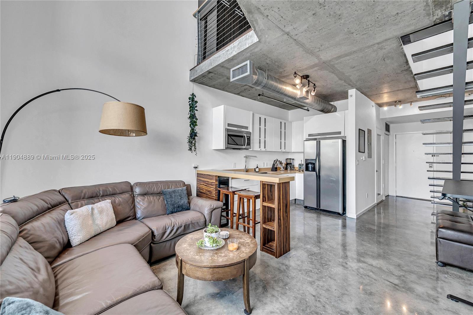 690 SW 1st Ct #1713, Miami FL 33130