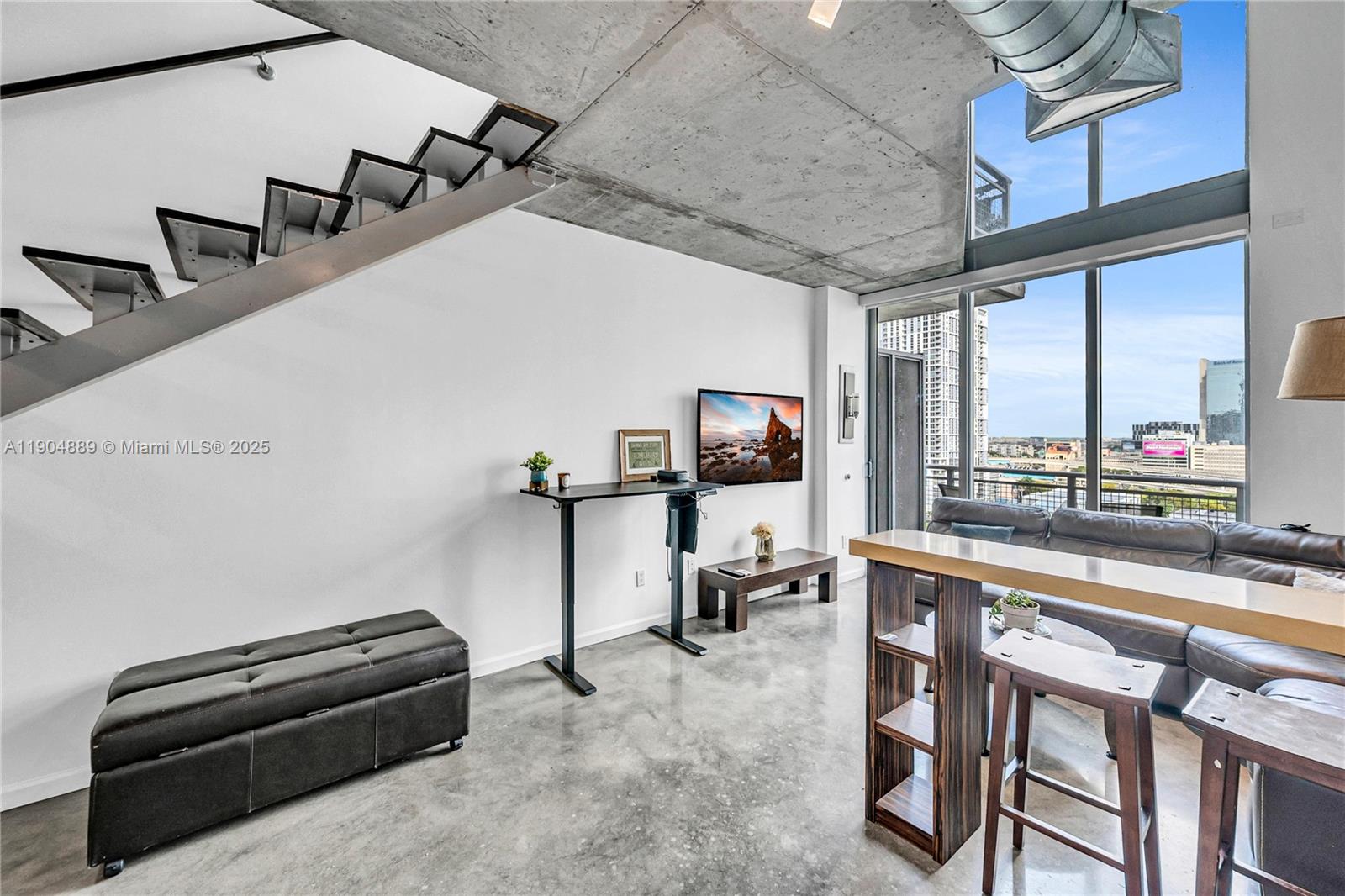 690 SW 1st Ct #1713, Miami FL 33130