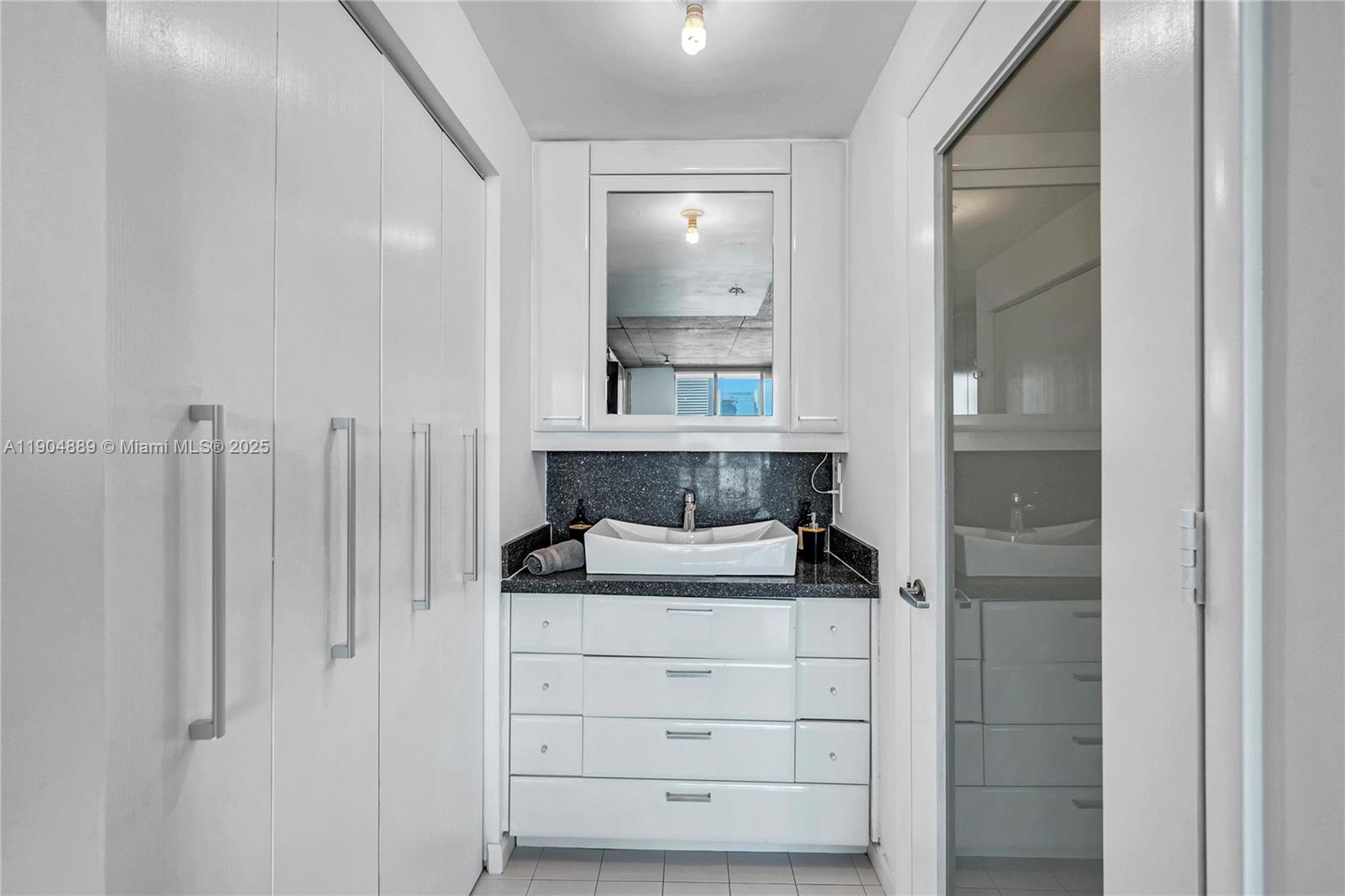 690 SW 1st Ct #1713, Miami FL 33130