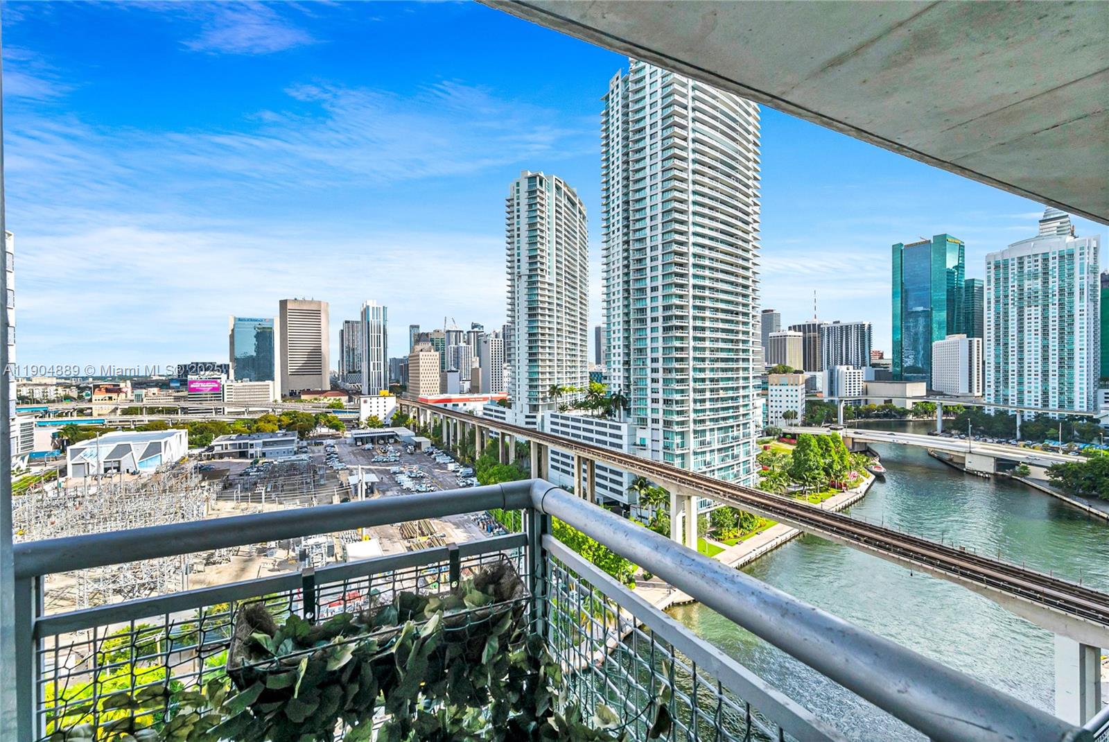 690 SW 1st Ct #1713, Miami FL 33130