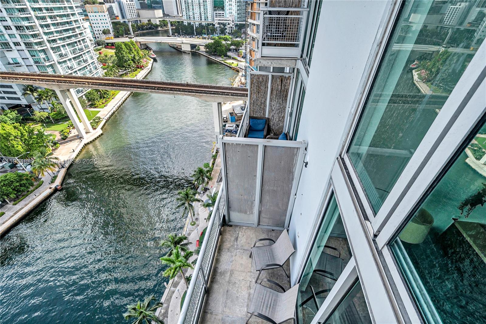 690 SW 1st Ct #1713, Miami FL 33130