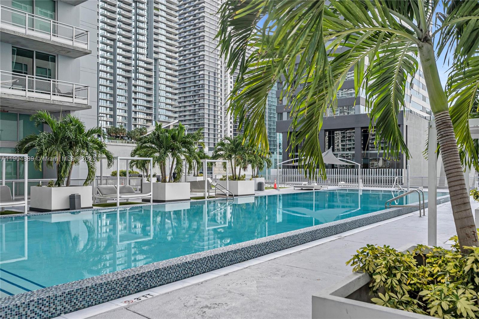 690 SW 1st Ct #1713, Miami FL 33130