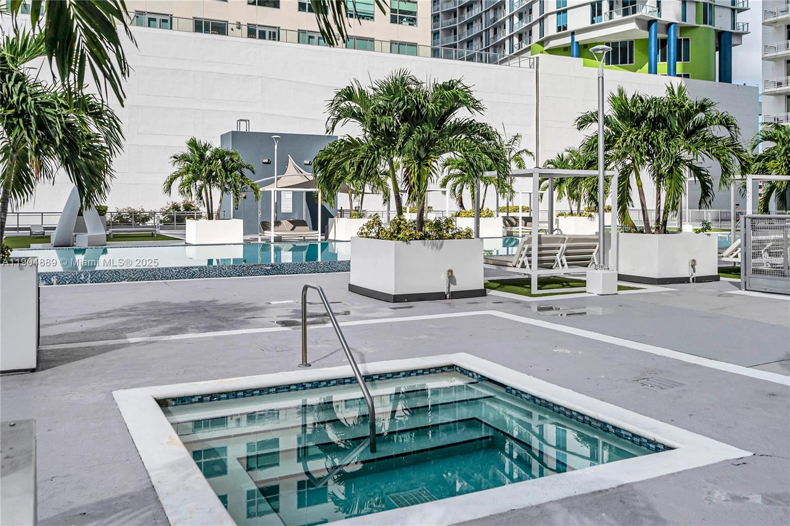 690 SW 1st Ct #1713, Miami FL 33130