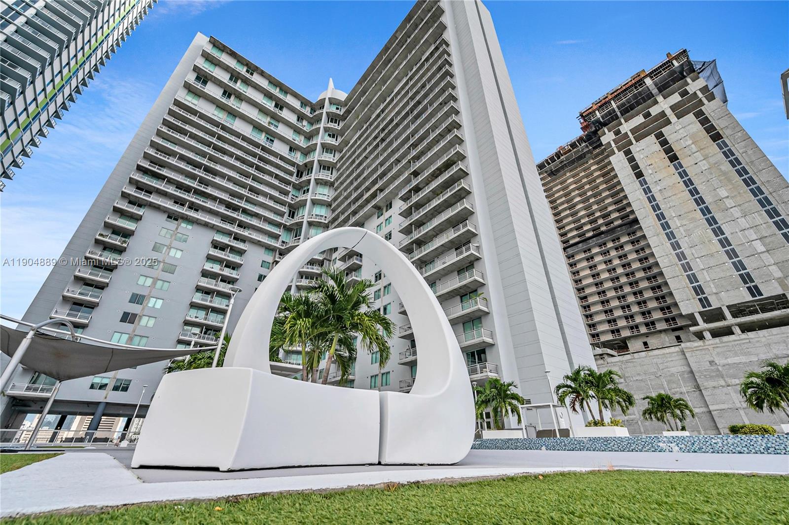 690 SW 1st Ct #1713, Miami FL 33130