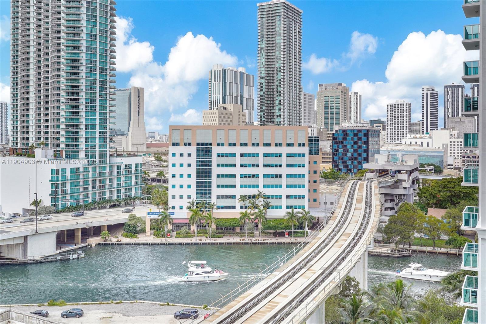 41 SE 5th St #816, Miami FL 33131