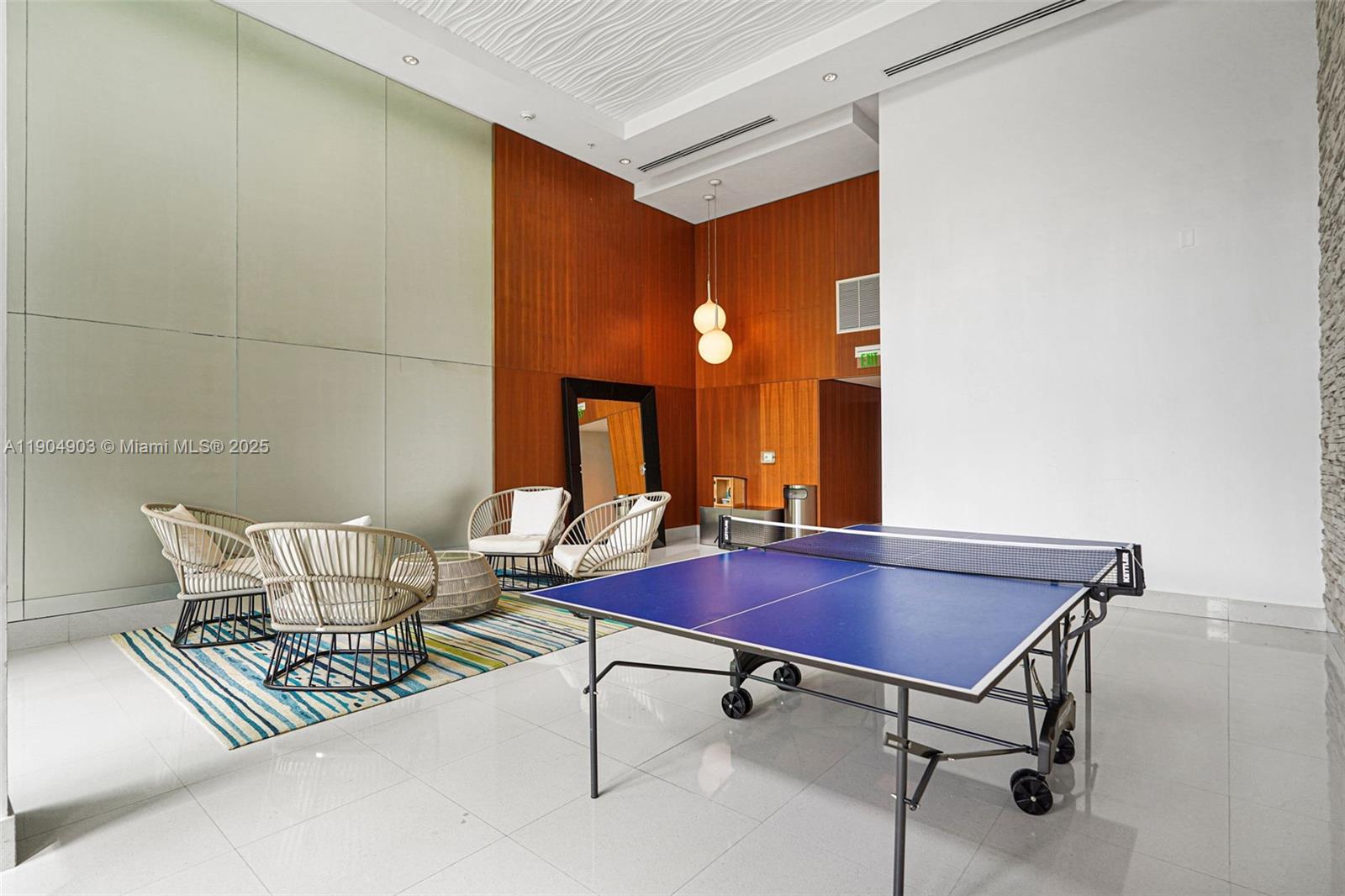 41 SE 5th St #816, Miami FL 33131