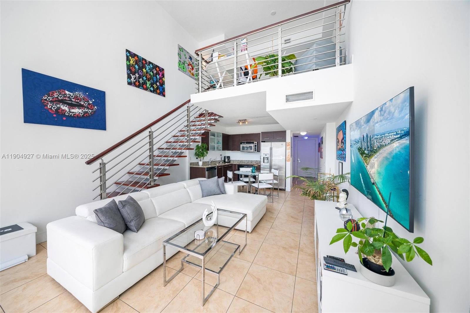 41 SE 5th St #2414, Miami FL 33131
