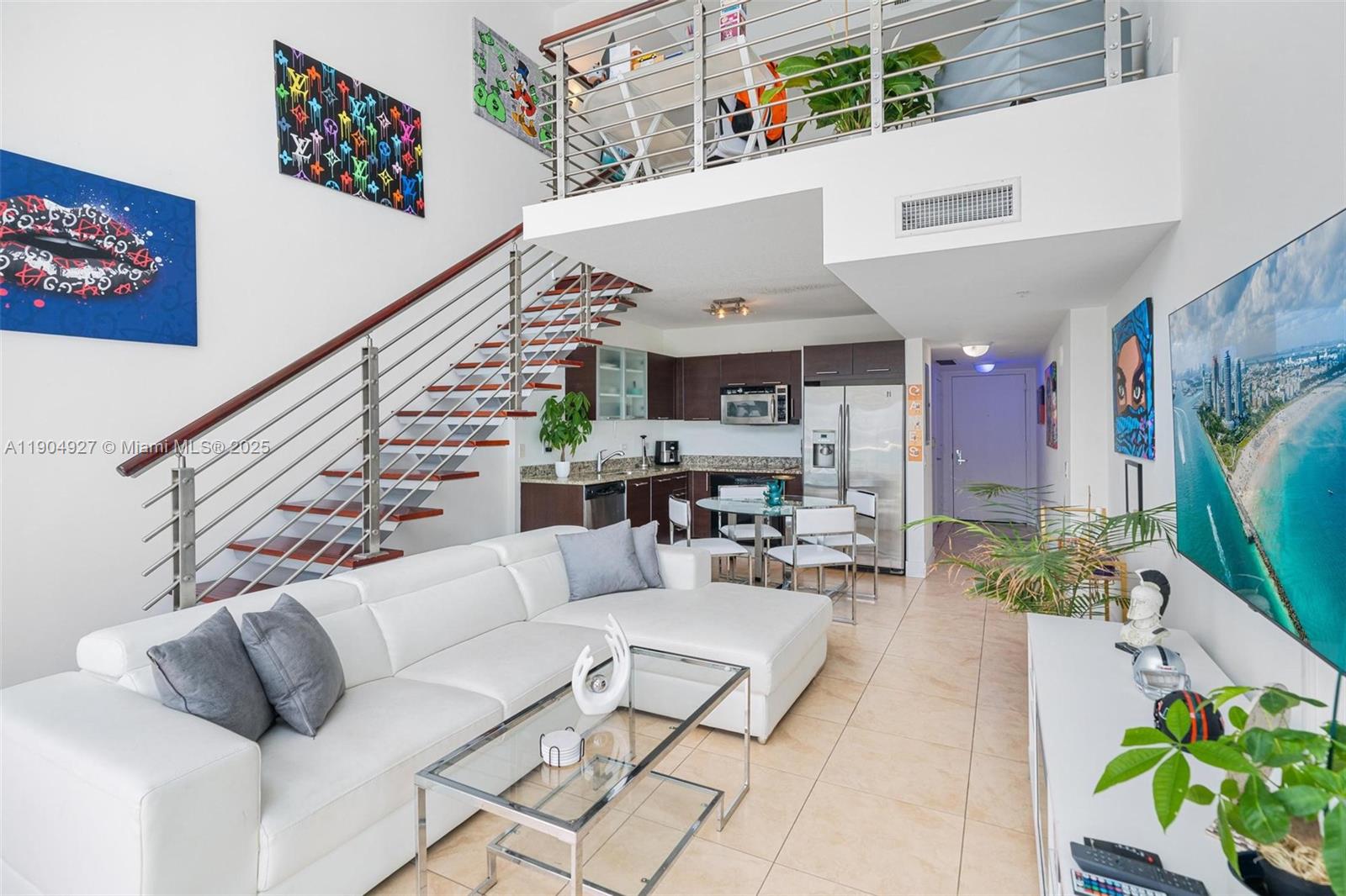 41 SE 5th St #2414, Miami FL 33131