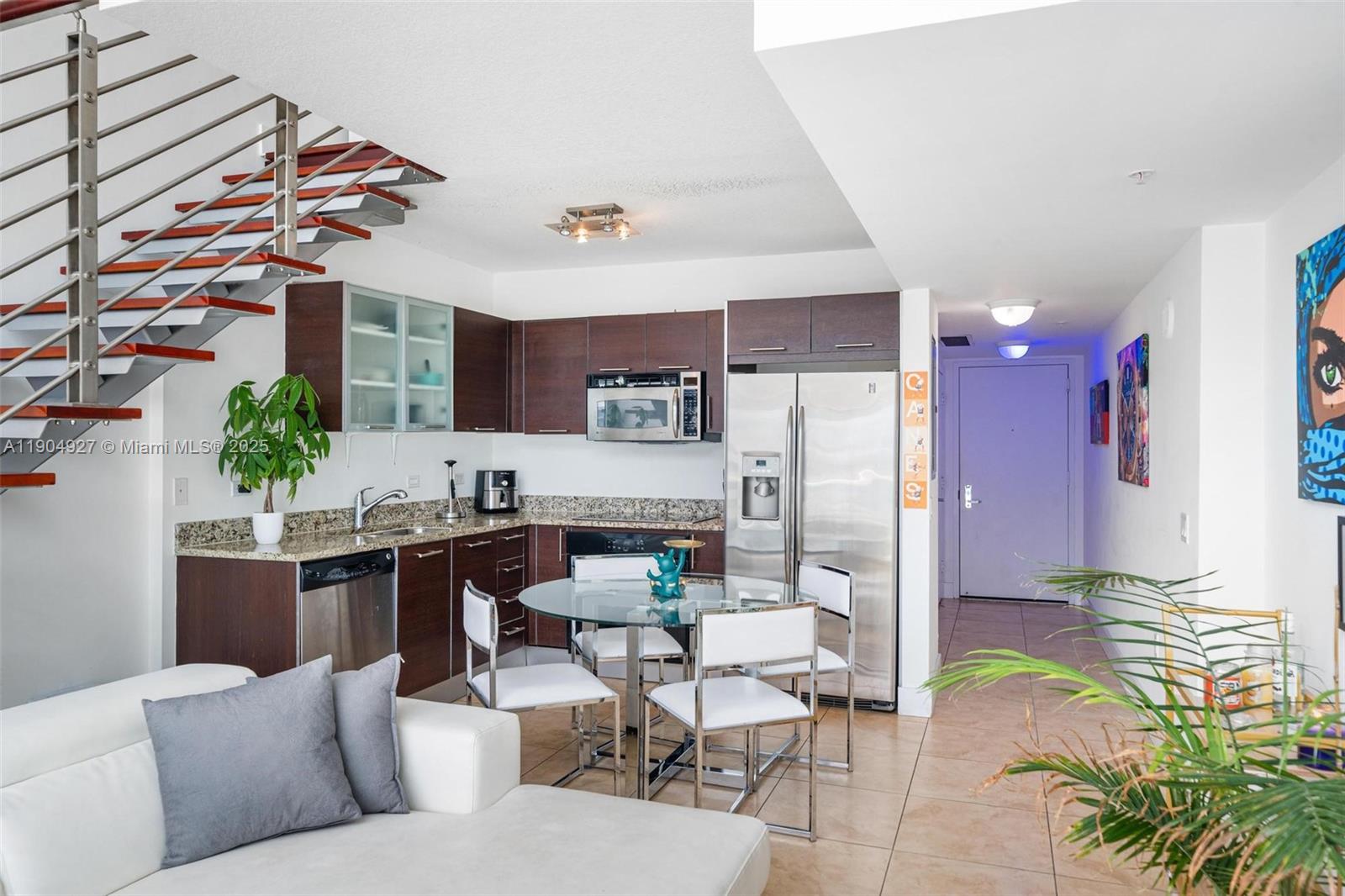 41 SE 5th St #2414, Miami FL 33131