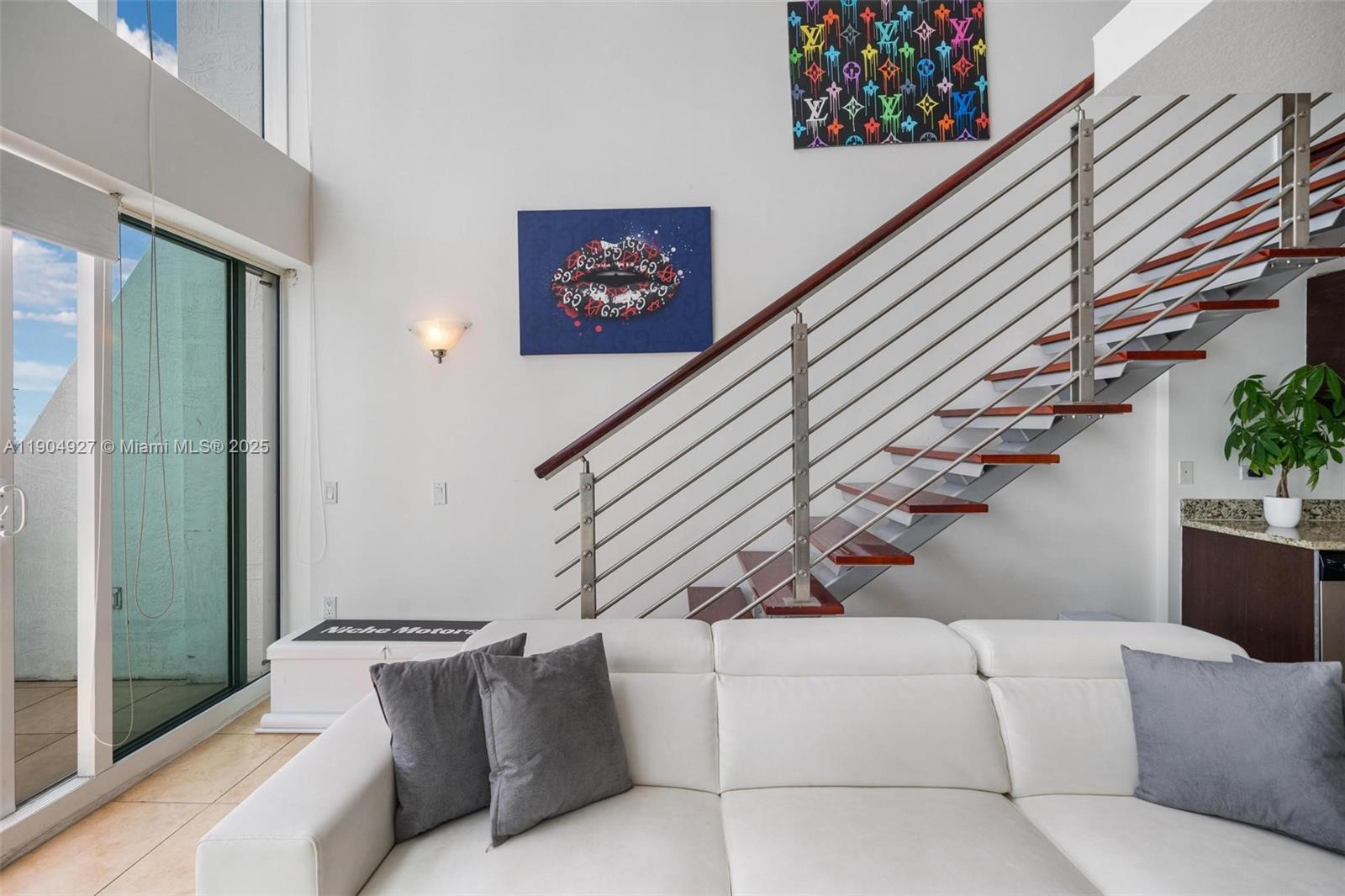 41 SE 5th St #2414, Miami FL 33131