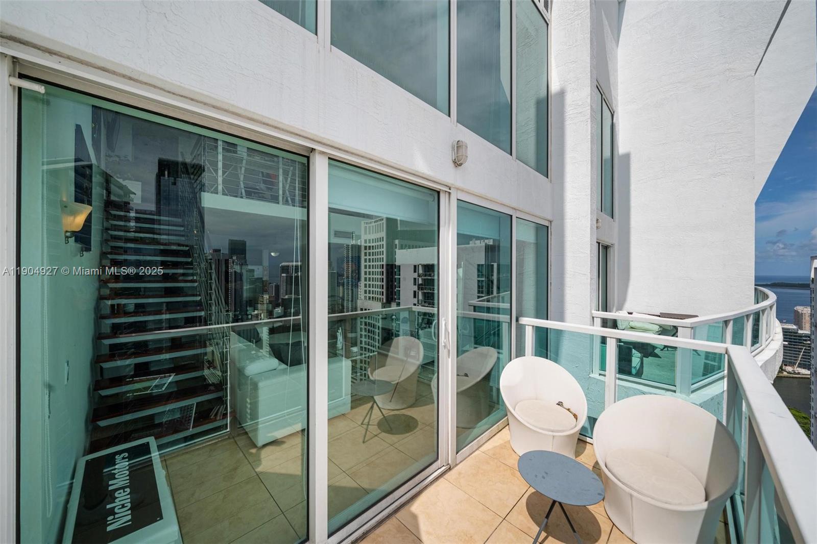 41 SE 5th St #2414, Miami FL 33131