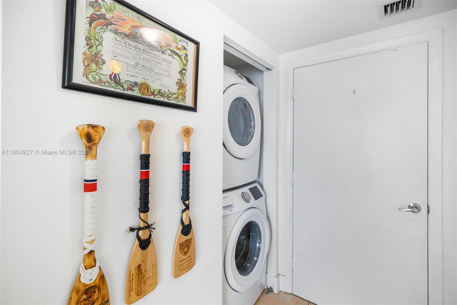 41 SE 5th St #2414, Miami FL 33131