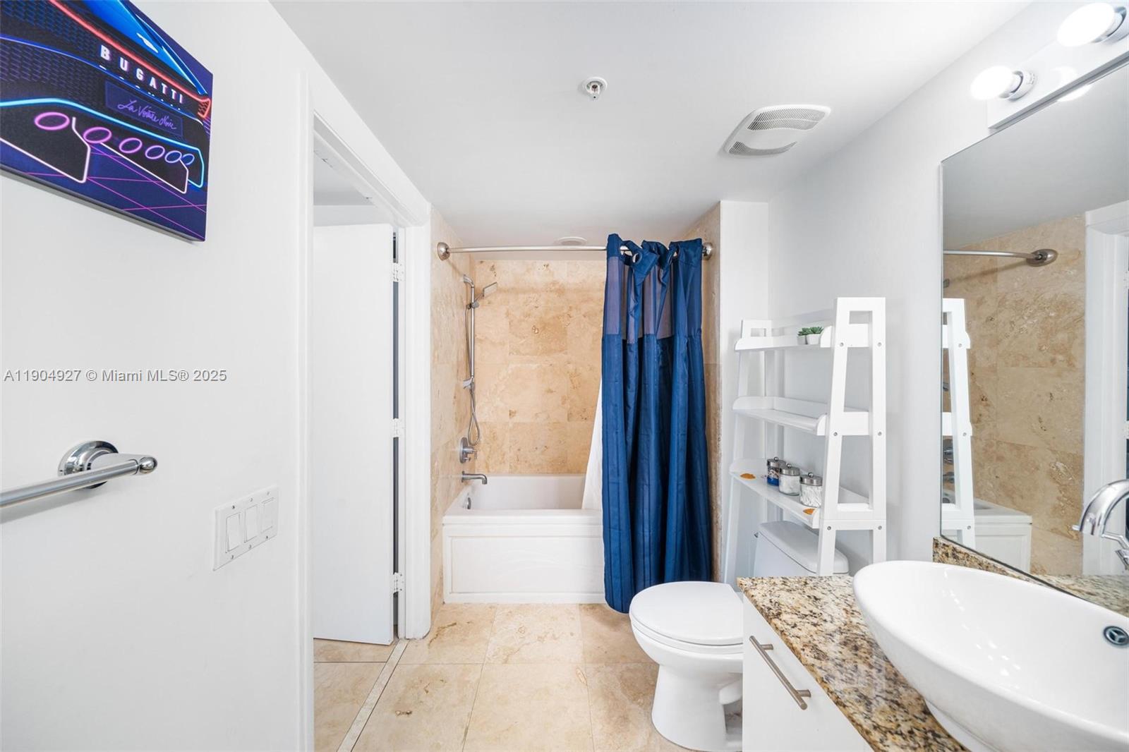 41 SE 5th St #2414, Miami FL 33131