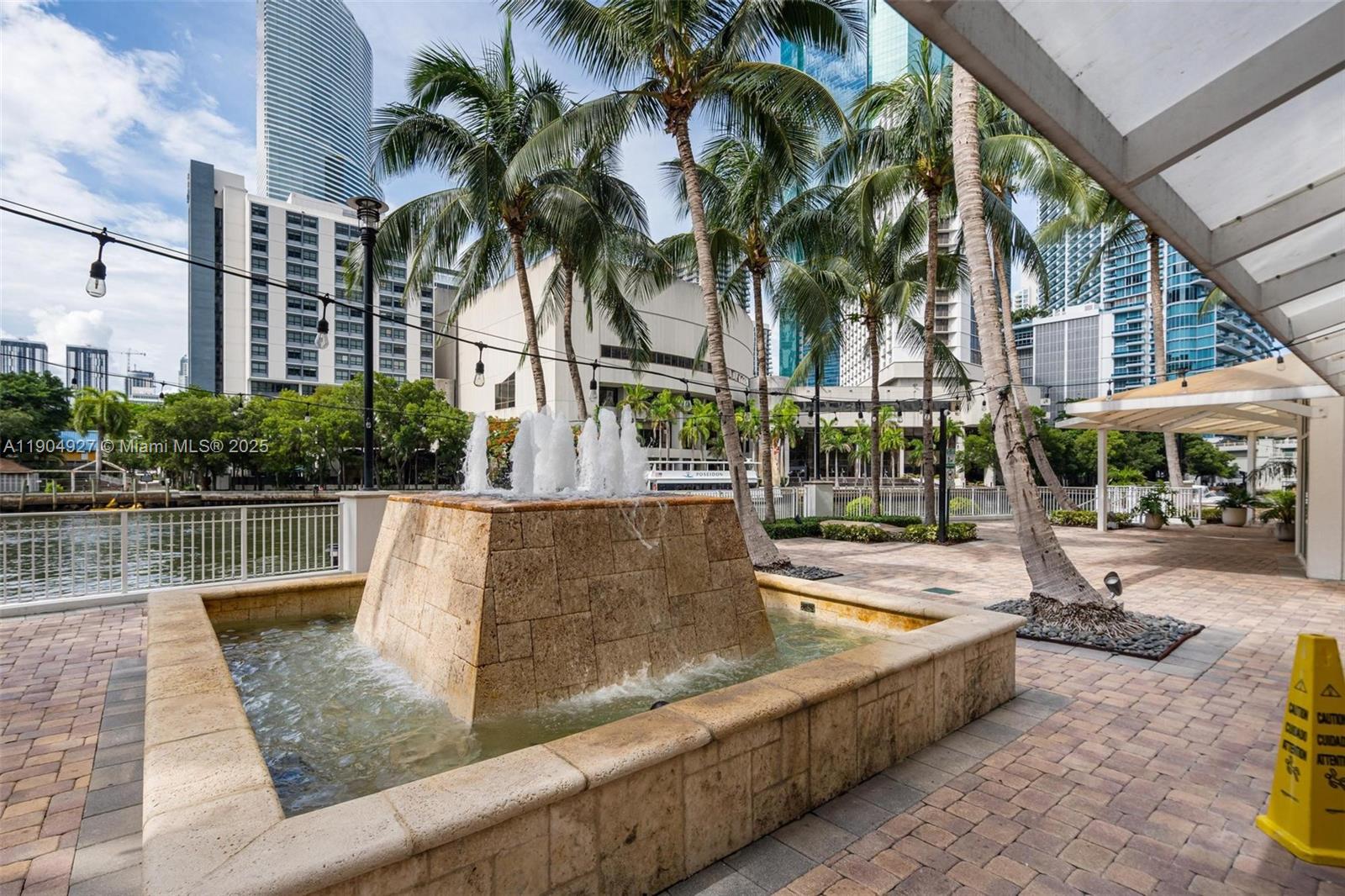 41 SE 5th St #2414, Miami FL 33131