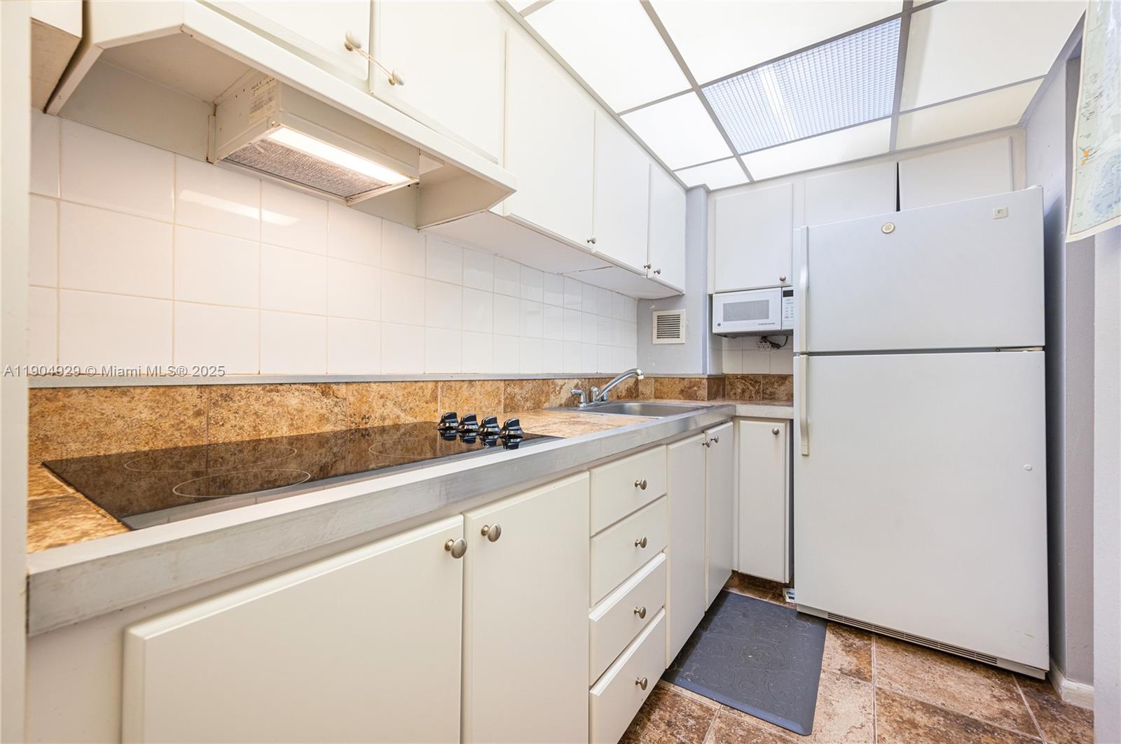 1200 West Ave #524, Miami Beach FL 33139