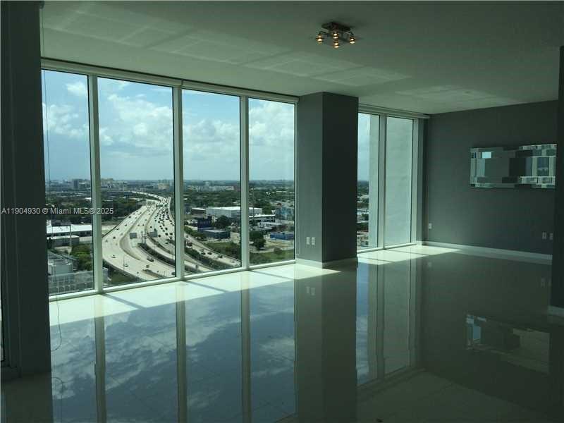 1040 Biscayne Blvd #1707, Miami FL 33132