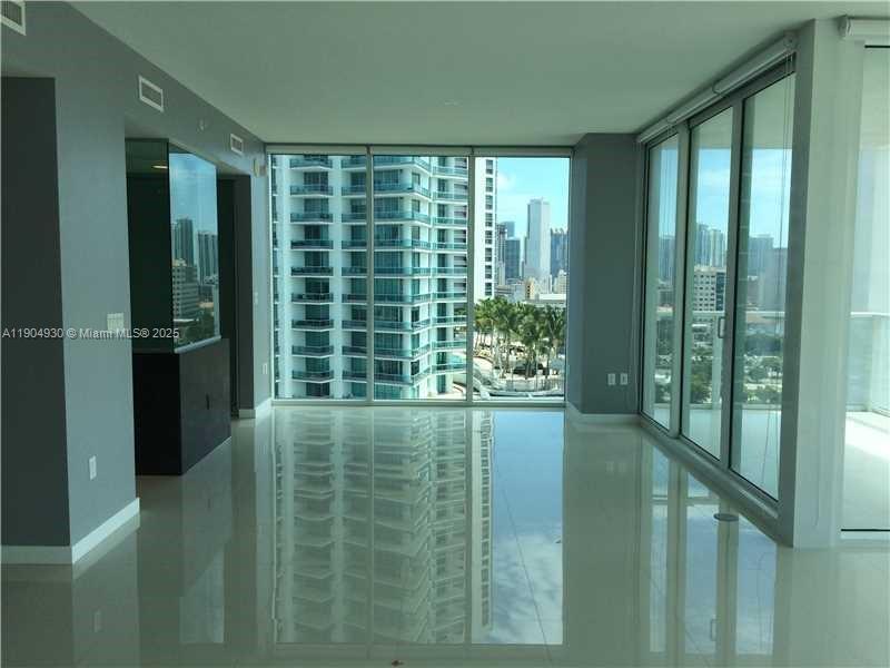 1040 Biscayne Blvd #1707, Miami FL 33132