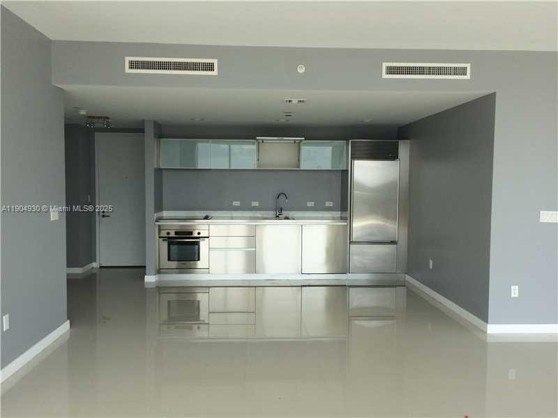 1040 Biscayne Blvd #1707, Miami FL 33132