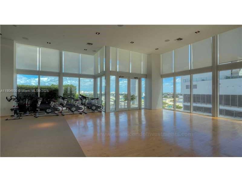 1040 Biscayne Blvd #1707, Miami FL 33132