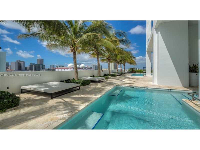 1040 Biscayne Blvd #1707, Miami FL 33132