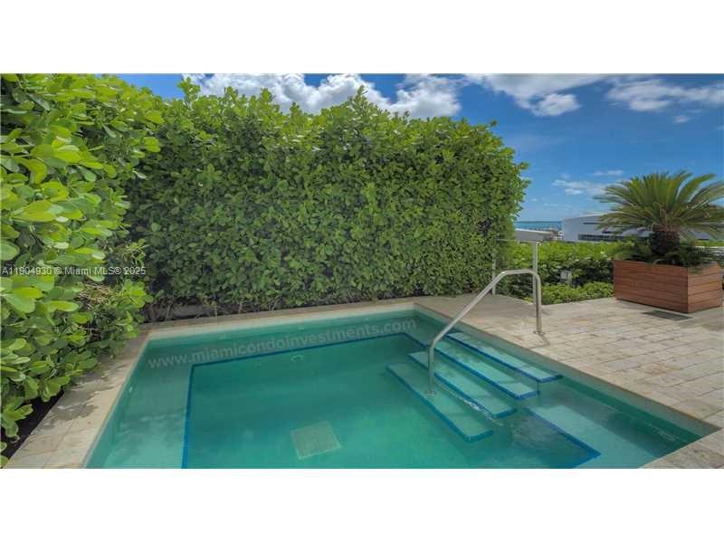 1040 Biscayne Blvd #1707, Miami FL 33132