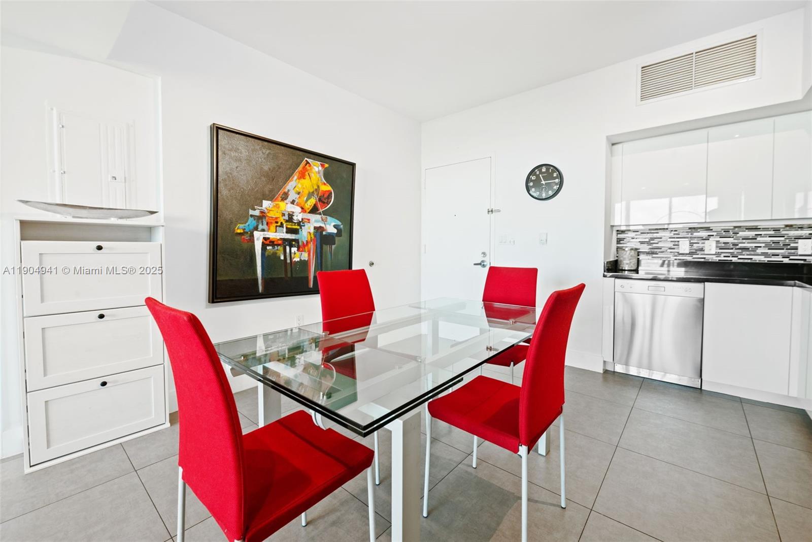 92 SW 3rd St #3809, Miami FL 33130