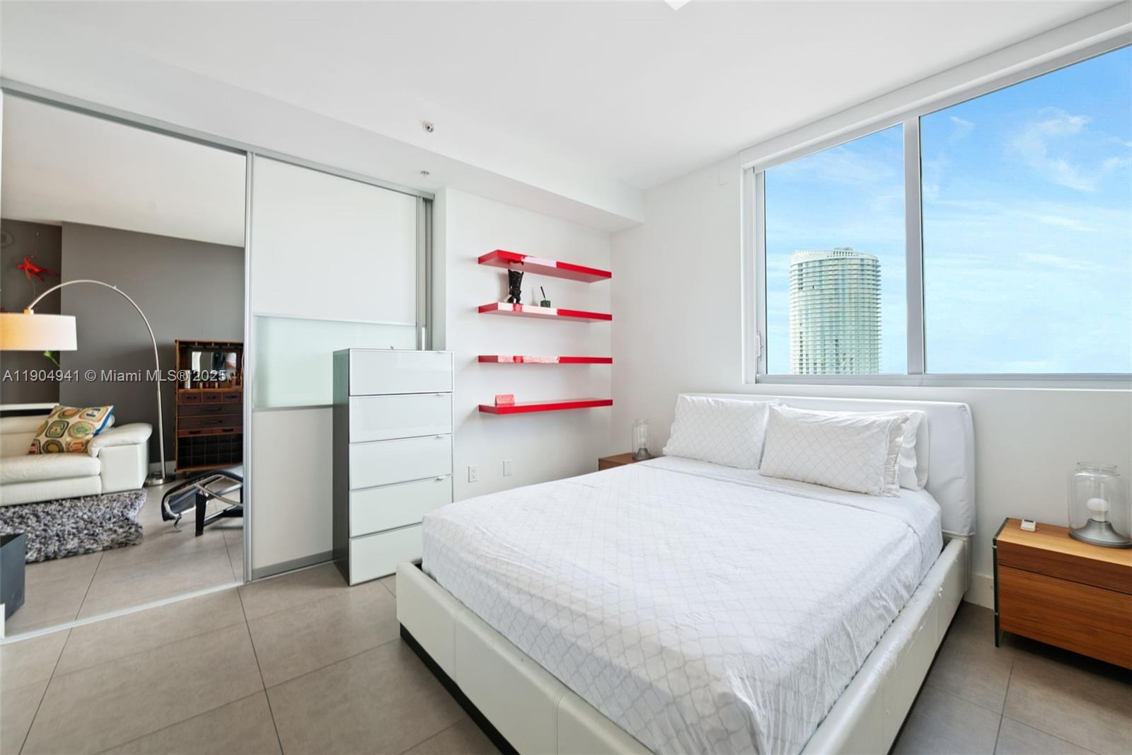 92 SW 3rd St #3809, Miami FL 33130