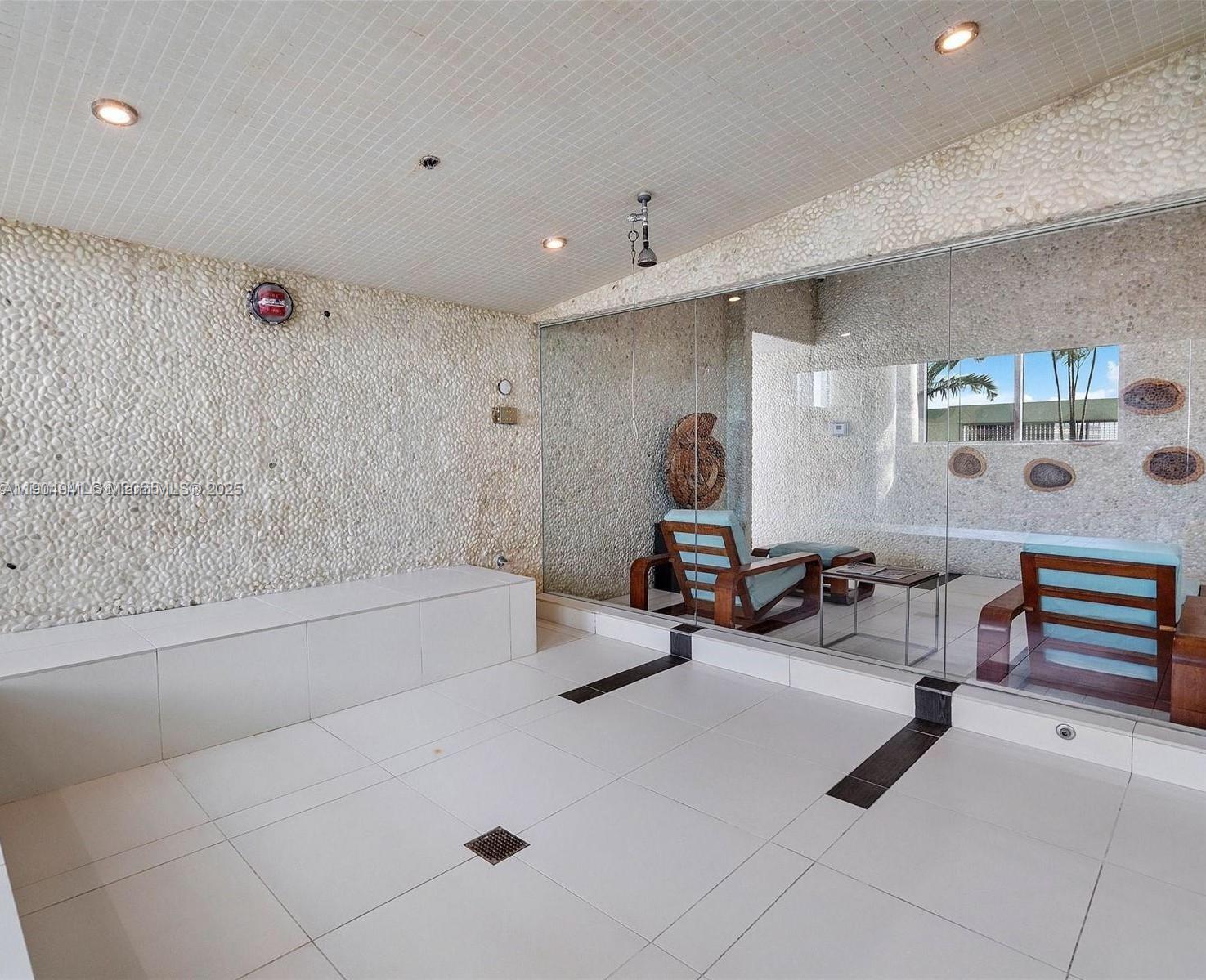 92 SW 3rd St #3809, Miami FL 33130