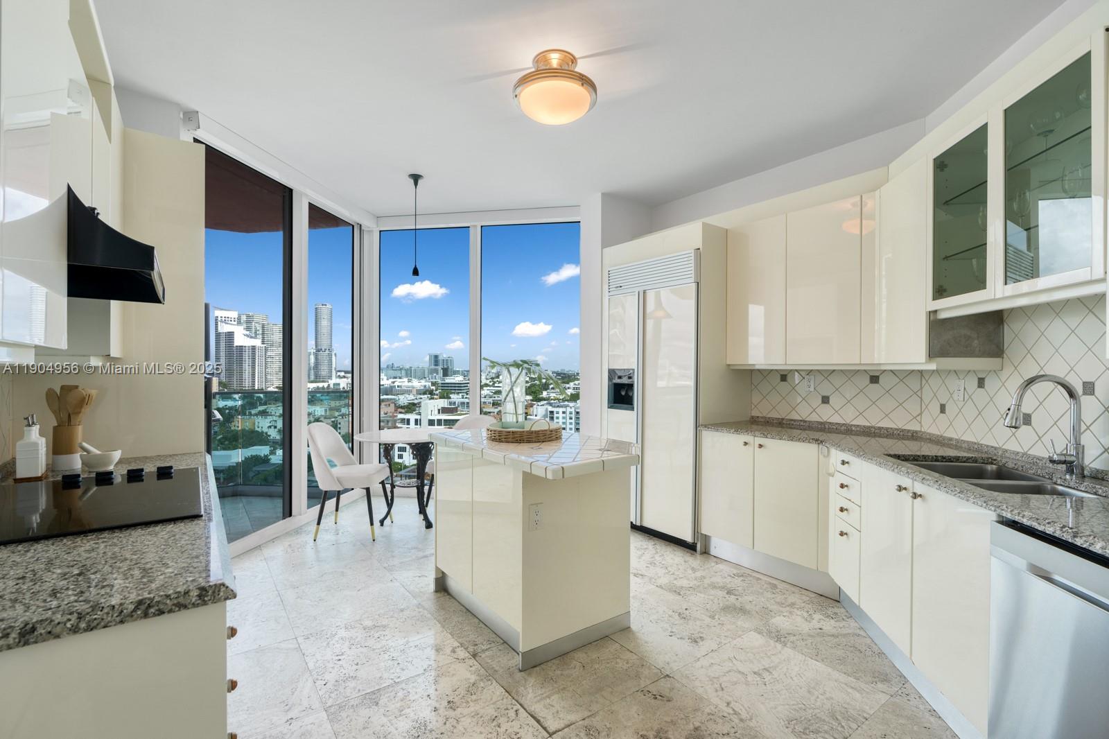 300 S Pointe Dr #1603, Miami Beach FL 33139