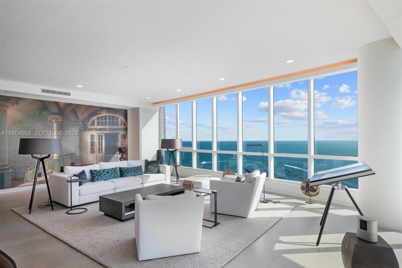 100 S Pointe Dr #3203, Miami Beach FL 33139