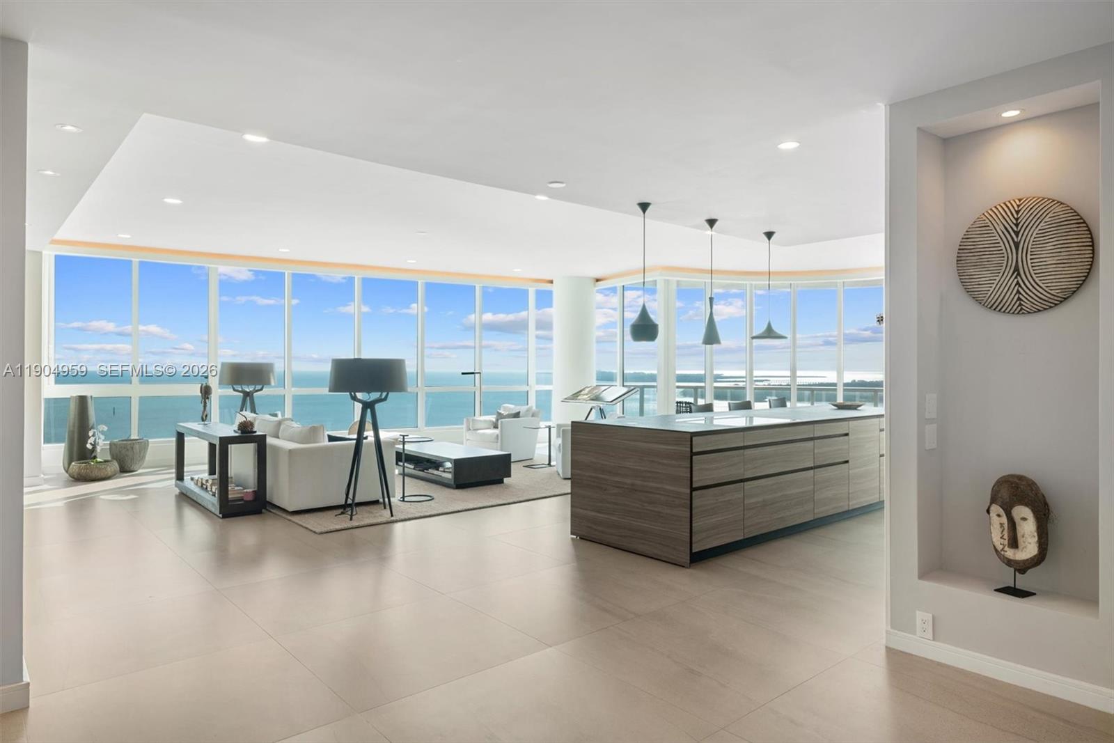 100 S Pointe Dr #3203, Miami Beach FL 33139