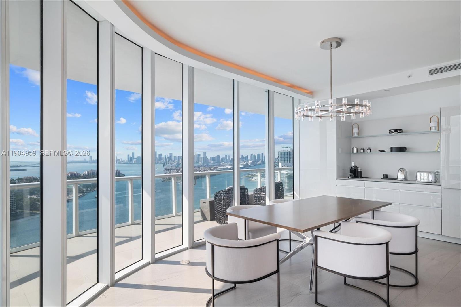 100 S Pointe Dr #3203, Miami Beach FL 33139