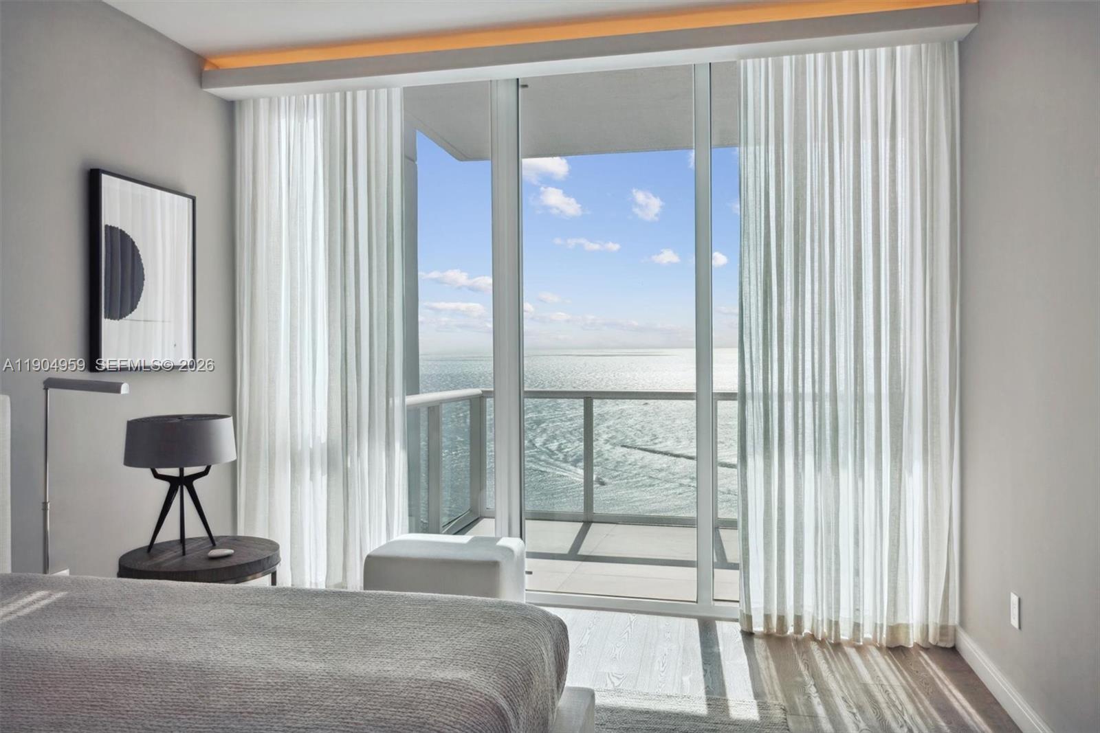 100 S Pointe Dr #3203, Miami Beach FL 33139