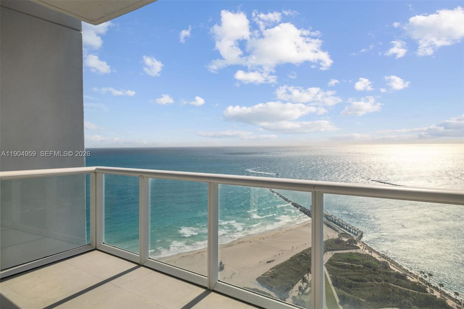 100 S Pointe Dr #3203, Miami Beach FL 33139
