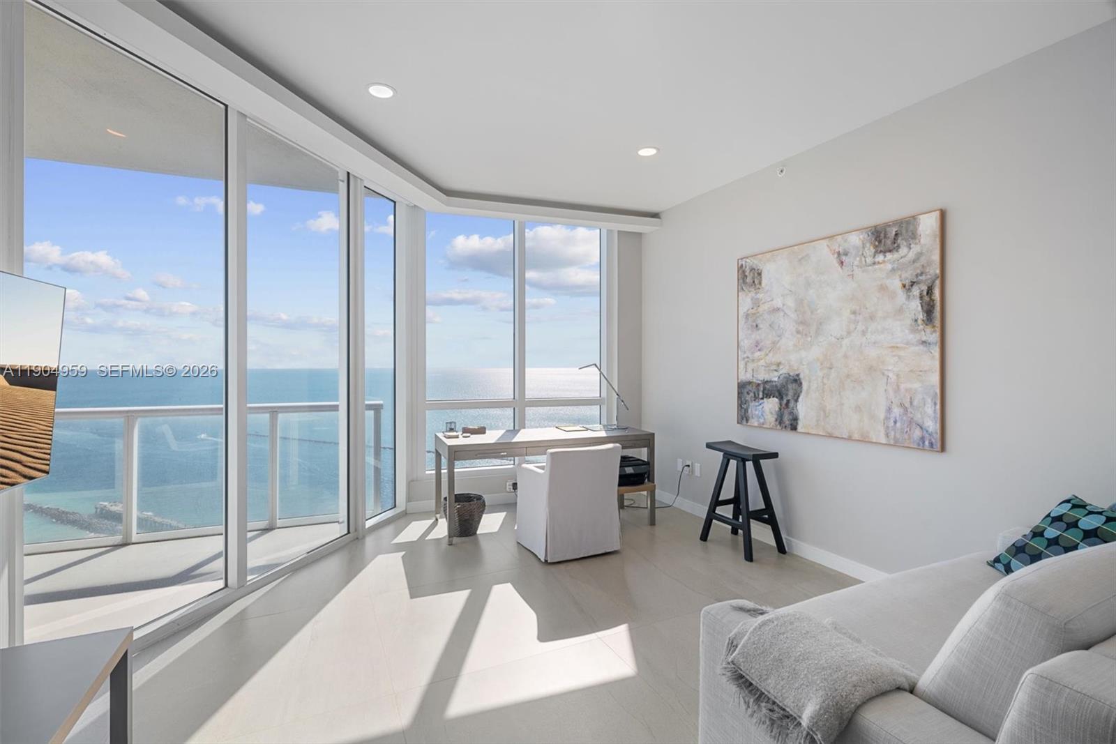 100 S Pointe Dr #3203, Miami Beach FL 33139