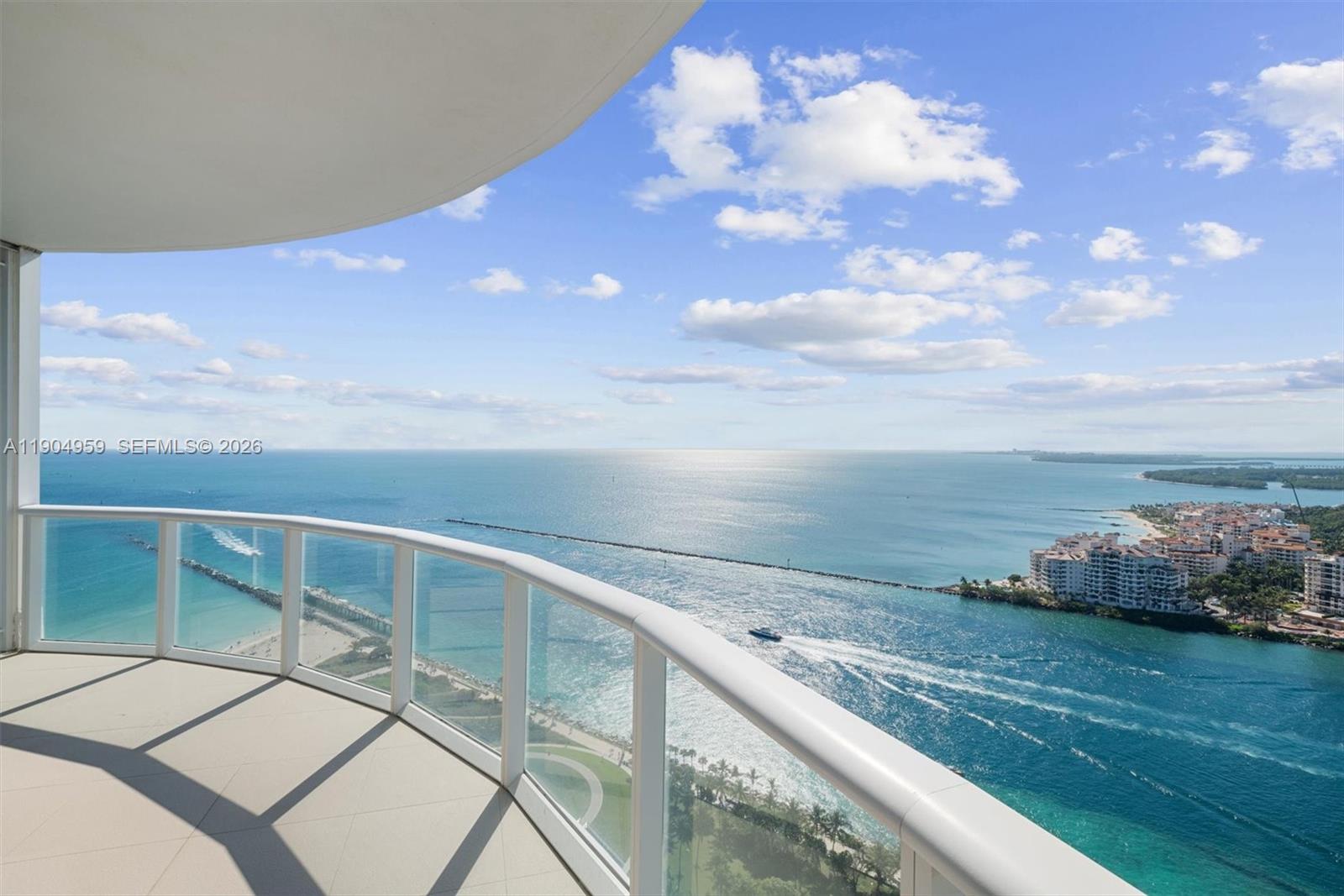 100 S Pointe Dr #3203, Miami Beach FL 33139