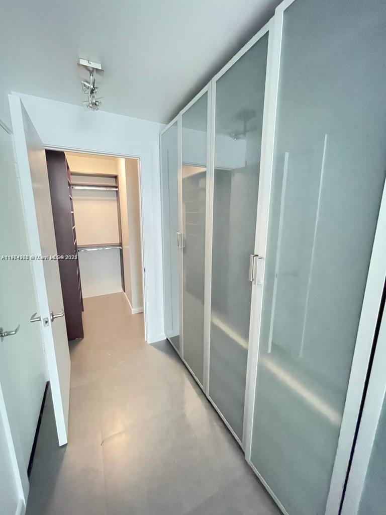 900 Biscayne Blvd #4112, Miami FL 33132