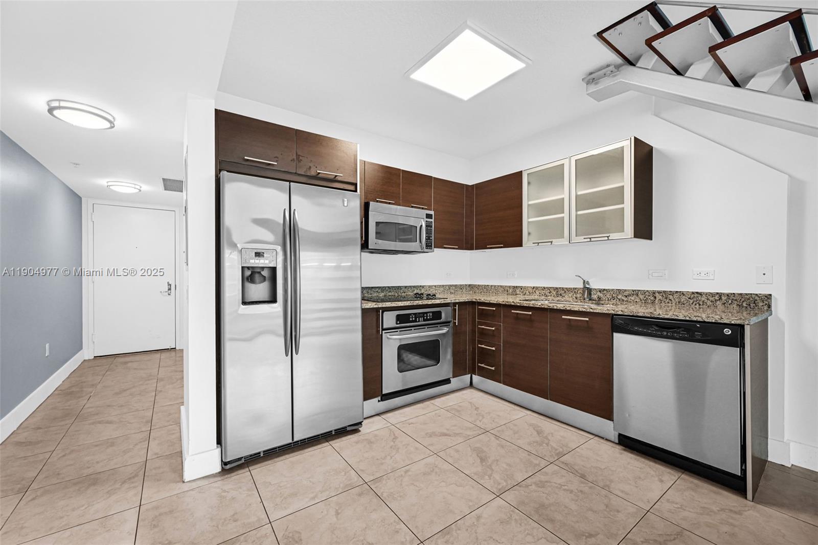 41 SE 5th St #604, Miami FL 33131