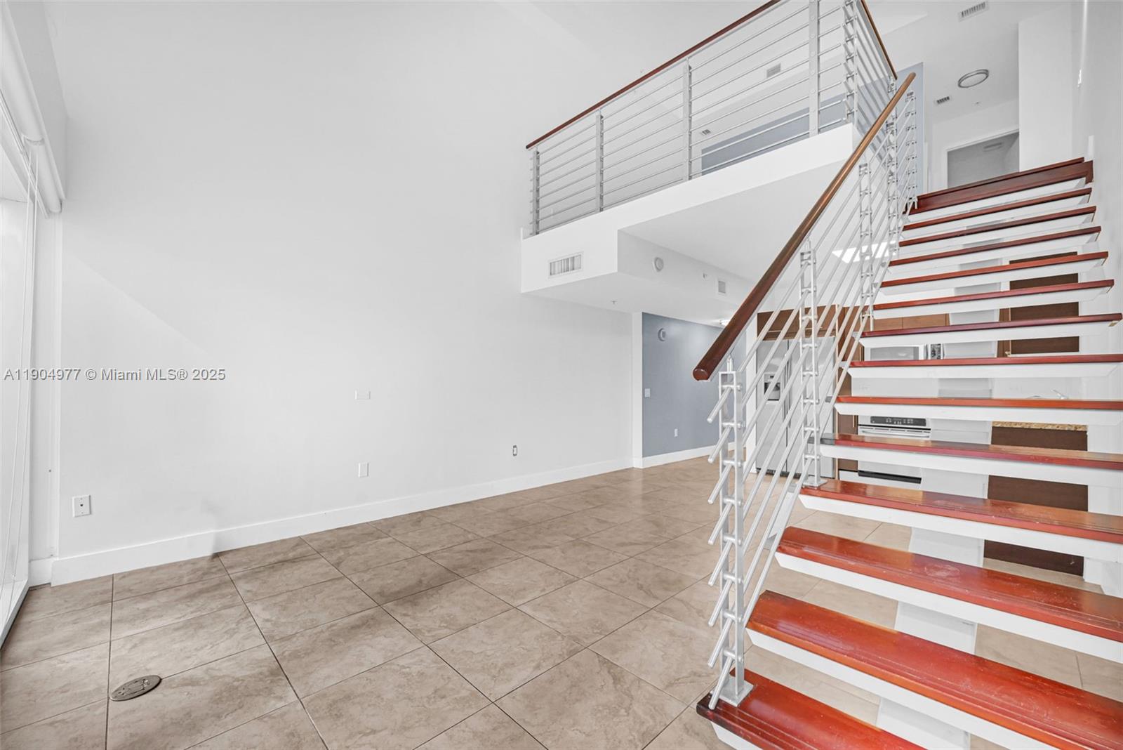 41 SE 5th St #604, Miami FL 33131