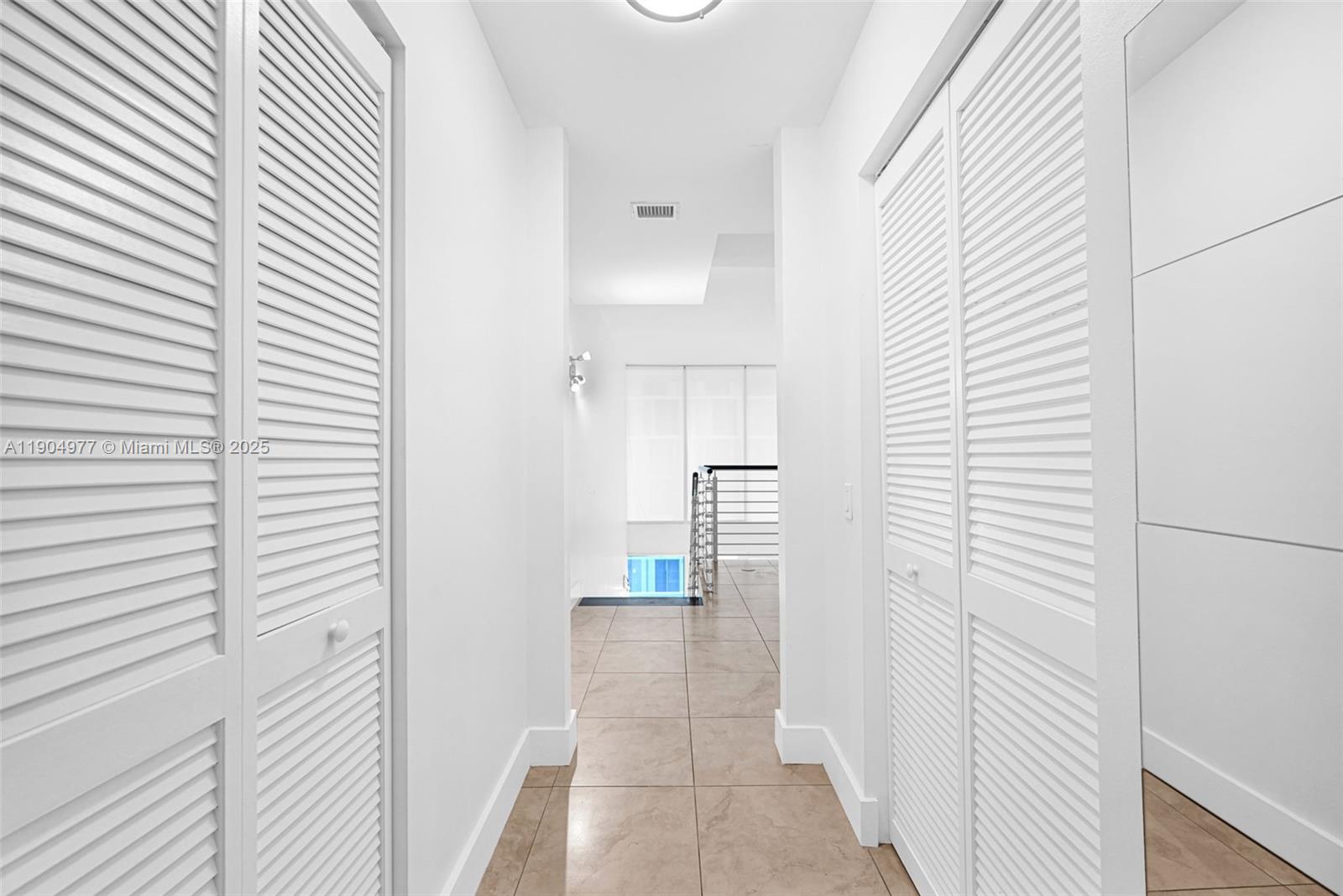 41 SE 5th St #604, Miami FL 33131
