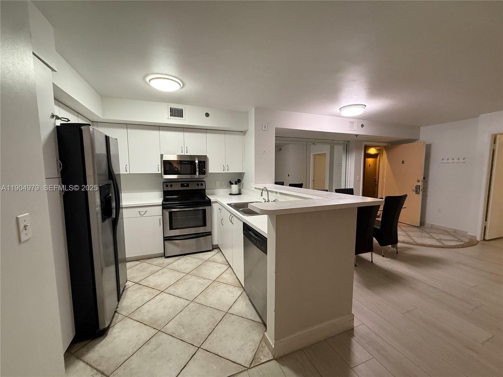 19701 E Country Club Dr #5601, Aventura FL 33180